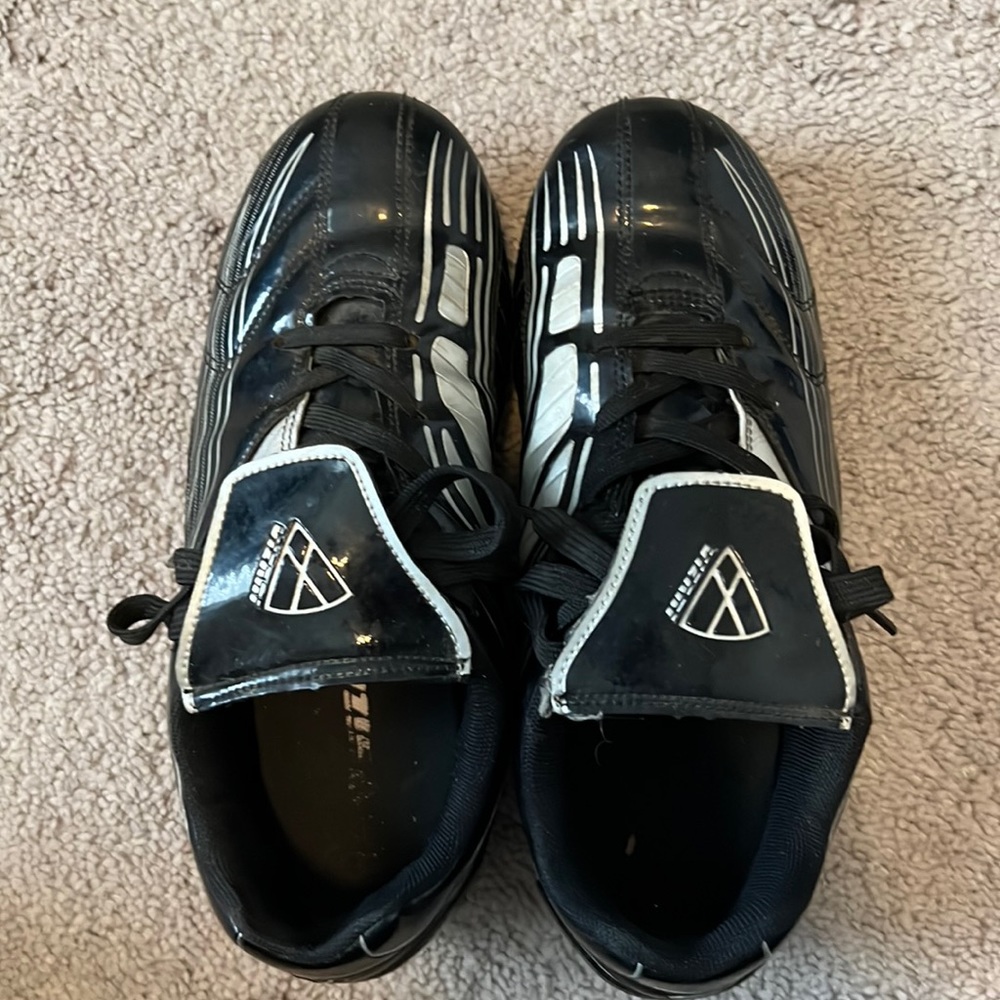 Vizari brand soccer cleats size kids 5